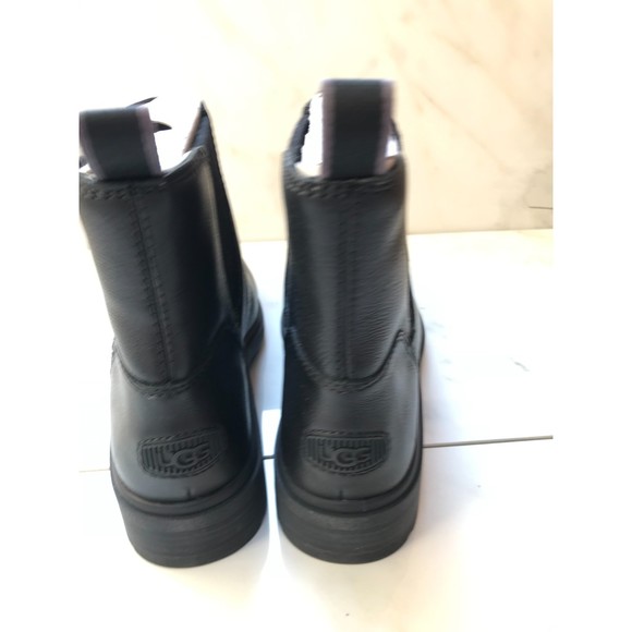 $150 UGG Women's Harrison Chelsea Fashion Boot, Black Leather, 10 - Picture 5 of 8